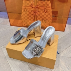 Louis Vuitton Slippers